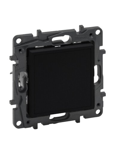 Aklė Niloe Step Legrand 863500