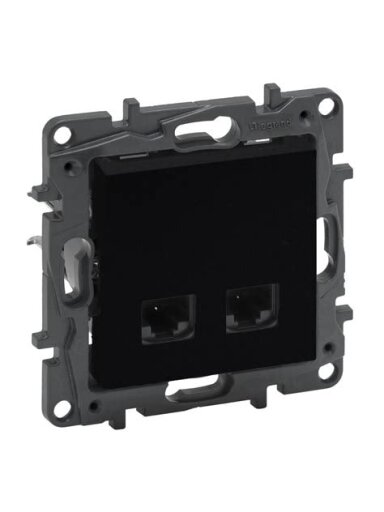 Kompiuterinis lizdas Niloe Step Legrand 863564 (juoda)